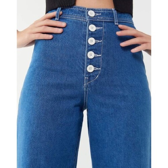 BDG Juliette Wide Leg Exposed Button Jeans - Picture 2 of 3